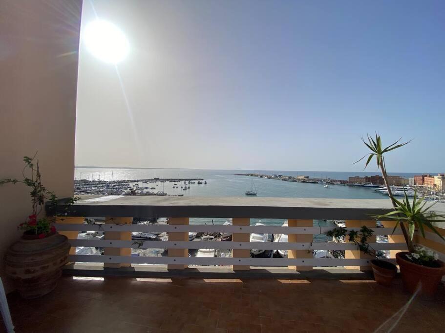La Terrazza Sul Porto Apartment *